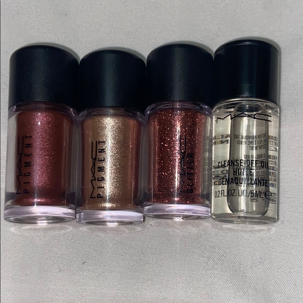 Mac eye pigment NEW